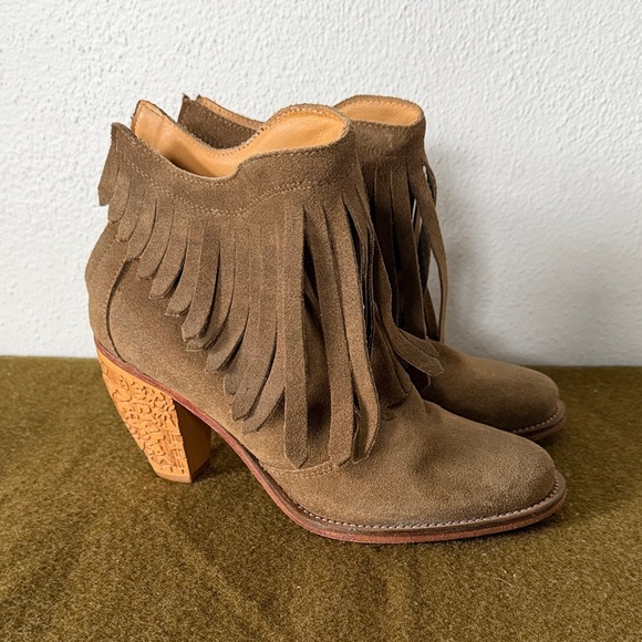 Free People Shoes - Uppercase Free People Sylvia Brown Fringe Carved Heel Booties Size 7